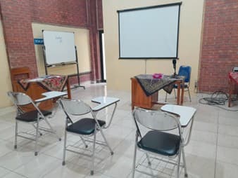 Gedung perkuliahan di auditorium