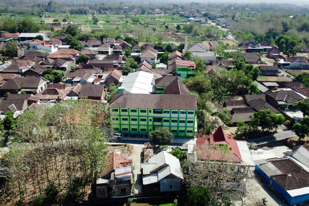 Pondok putri Grenjeng