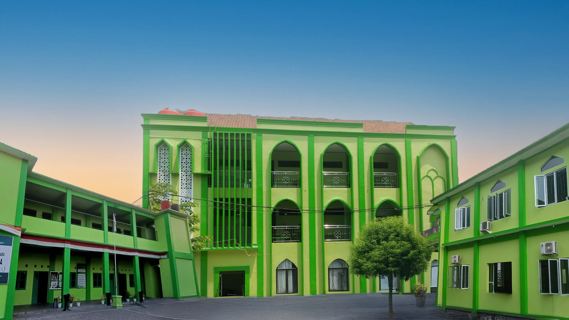 Yayasan Al Madinah Surakarta